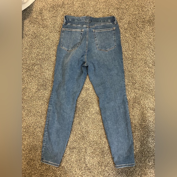 Good American “always fits” jeans size 14-18. NWOT - Picture 3 of 3